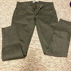 Hollister Olive green jeans . Never wore. Size 3 R